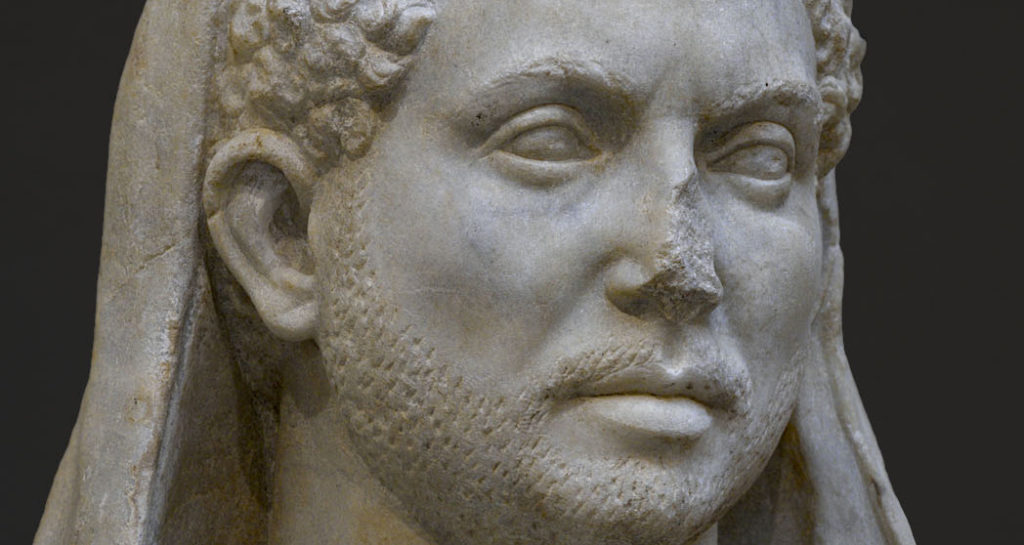 Massenzio statua