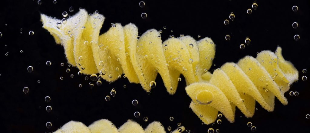 l'acqua di cottura della pasta
